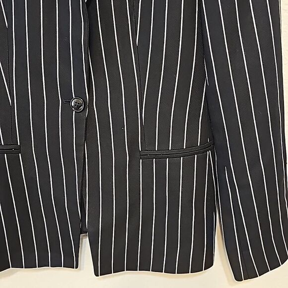 Emporio Arman Striped  women's Blazer size small - Picture 2 of 12